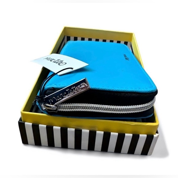 Marc Tetro Blue Dog ,Zip Around Long Wallet. - Picture 3 of 12